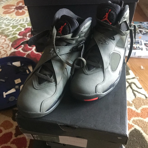 Jordans 8 size 9.5 never worn - Picture 4 of 5